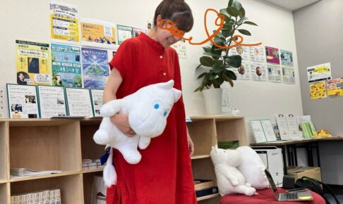 独学10年、トマト色のワンピースを仕立てて。手作りの服に宿るもの